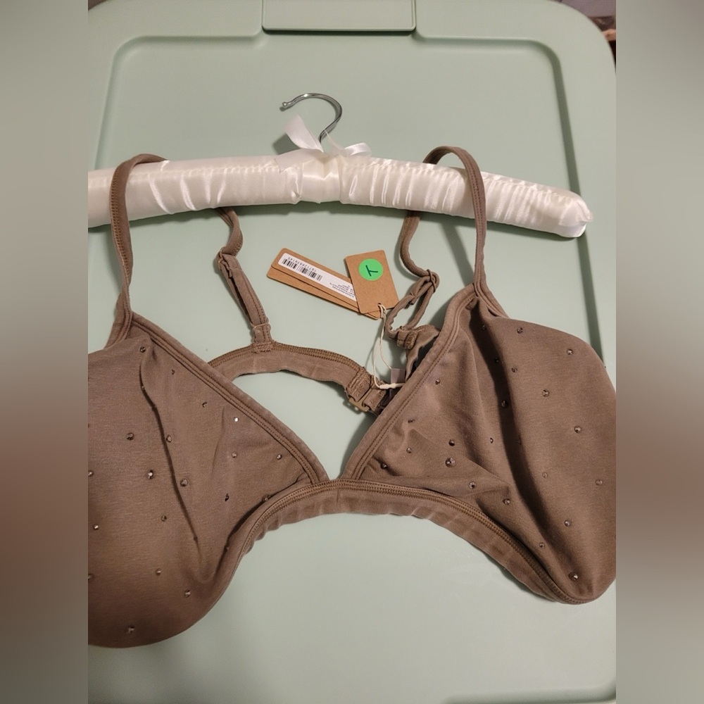 SKIMS Outdoor Rhinestone Triangle Bralette | Desert NWT - Picture 6 of 7